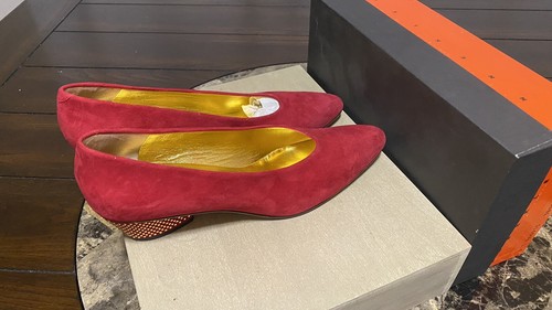 VTG Anne Klein Suede Red Pumps Shoes SZ 8.5N Gold Studs Made In Italy - Picture 9 of 15