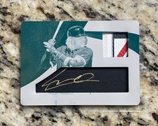 2019 Panini Immaculate Vladimir Guerrero Jr. Clutch Rookies Auto RC Cyan 1/1 RPA