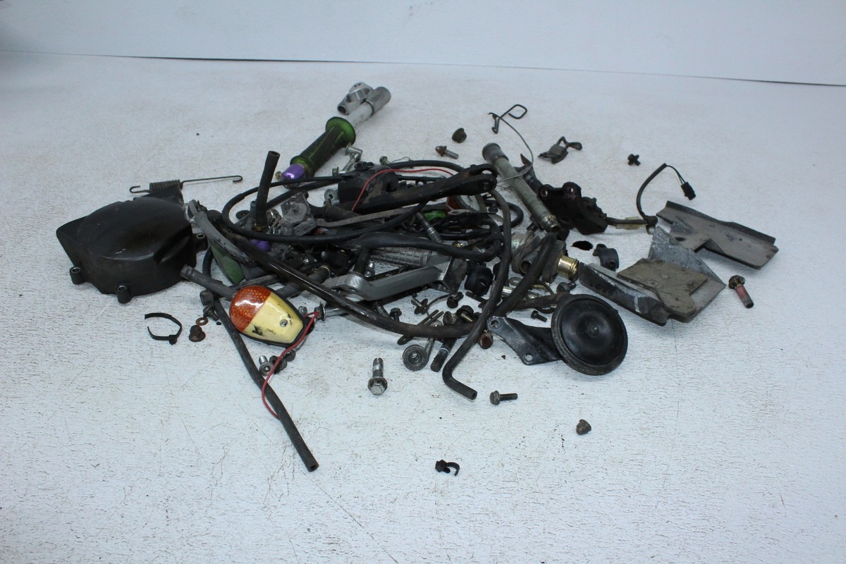 1996 KAWASAKI NINJA ZX6R ZX600F PARTS AND HARDWARE NUTS