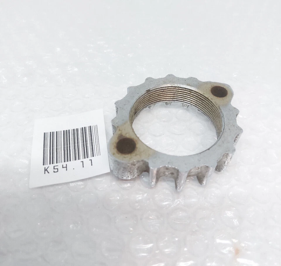 Abrazadera de tubo de escape original Suzuki GT125 GT185 NOS 14182-36000 Foto 2 de 3