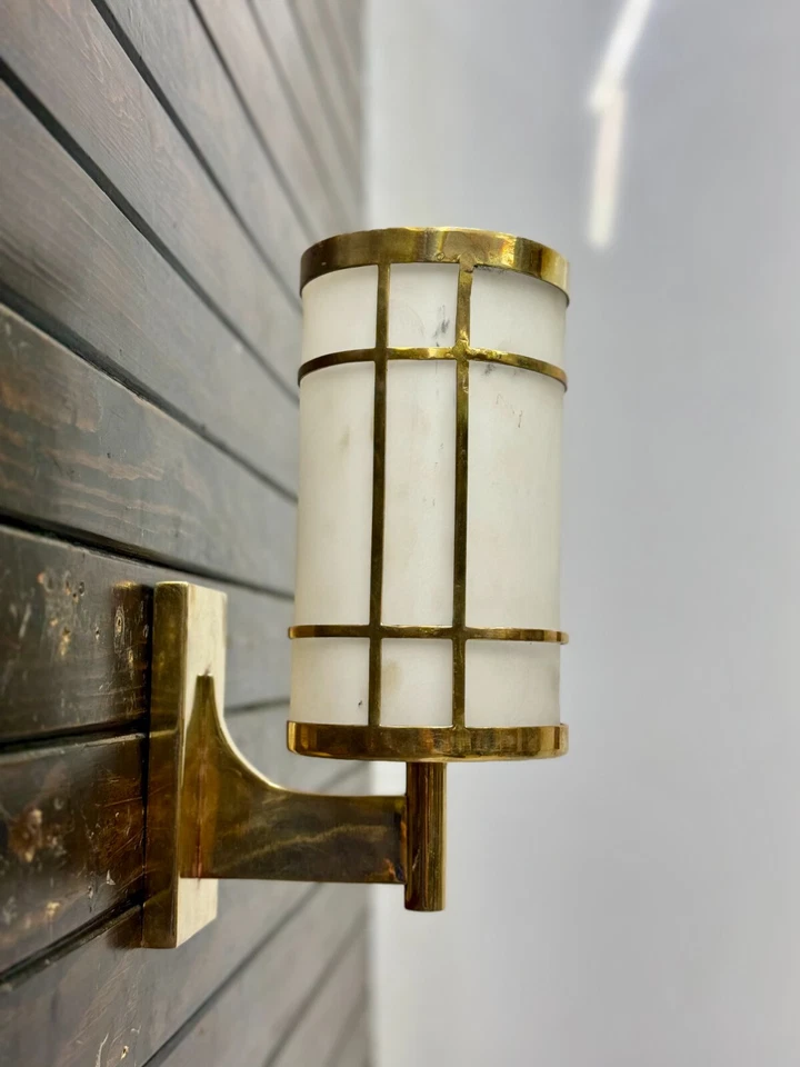 Par de apliques de pared antiguos de latón para exteriores artefactos marinos vintage Foto 4 de 4