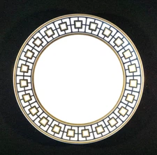 Beautiful Villeroy Boch MetroChic Bread Plate