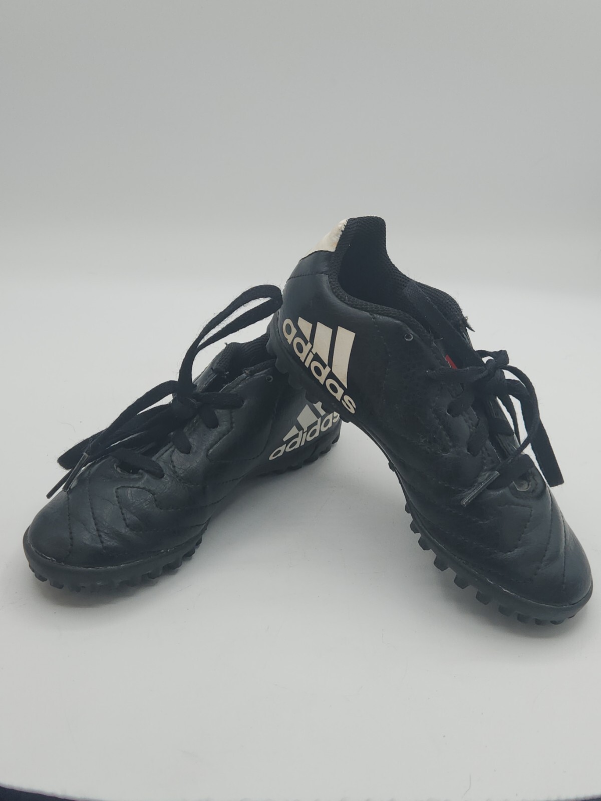 Adidas 753002 Black Soccer Outdoor or Indoor Futsal Cleats Boys Youth