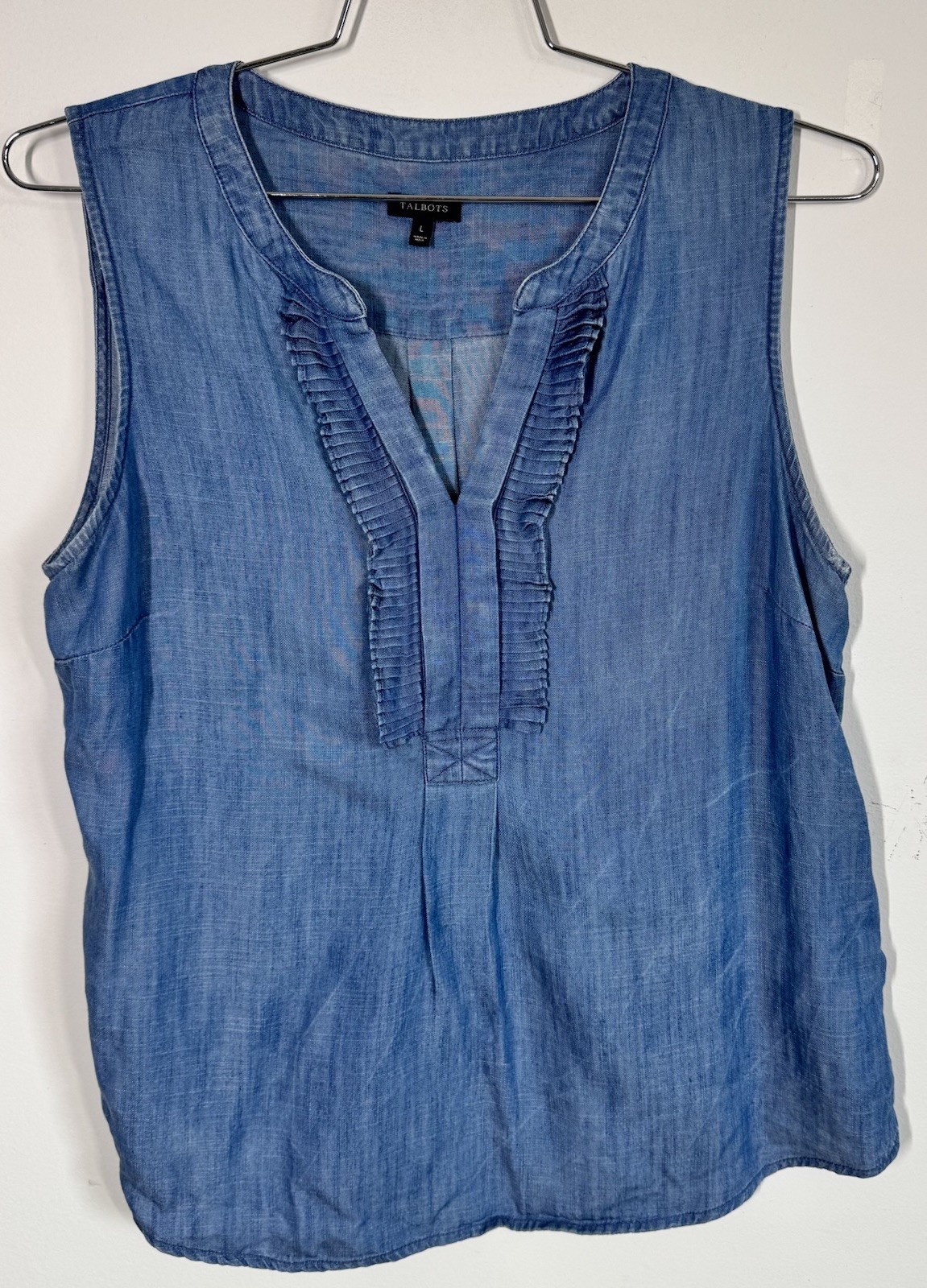 Talbots Sleeveless Chambray Blue Split Neck Ruffle Popover Top Women's