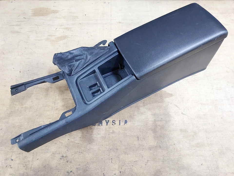 Nissan Skyline R33 GTR GTS-T BCNR33 ECR33 S1 Centre Console Armrest 96910-01U00 - Image 3 of 4