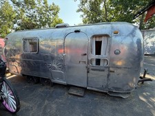 1973 Airstream Retro Vintage Camper Travel Trailer RV land yacht 27 restoration