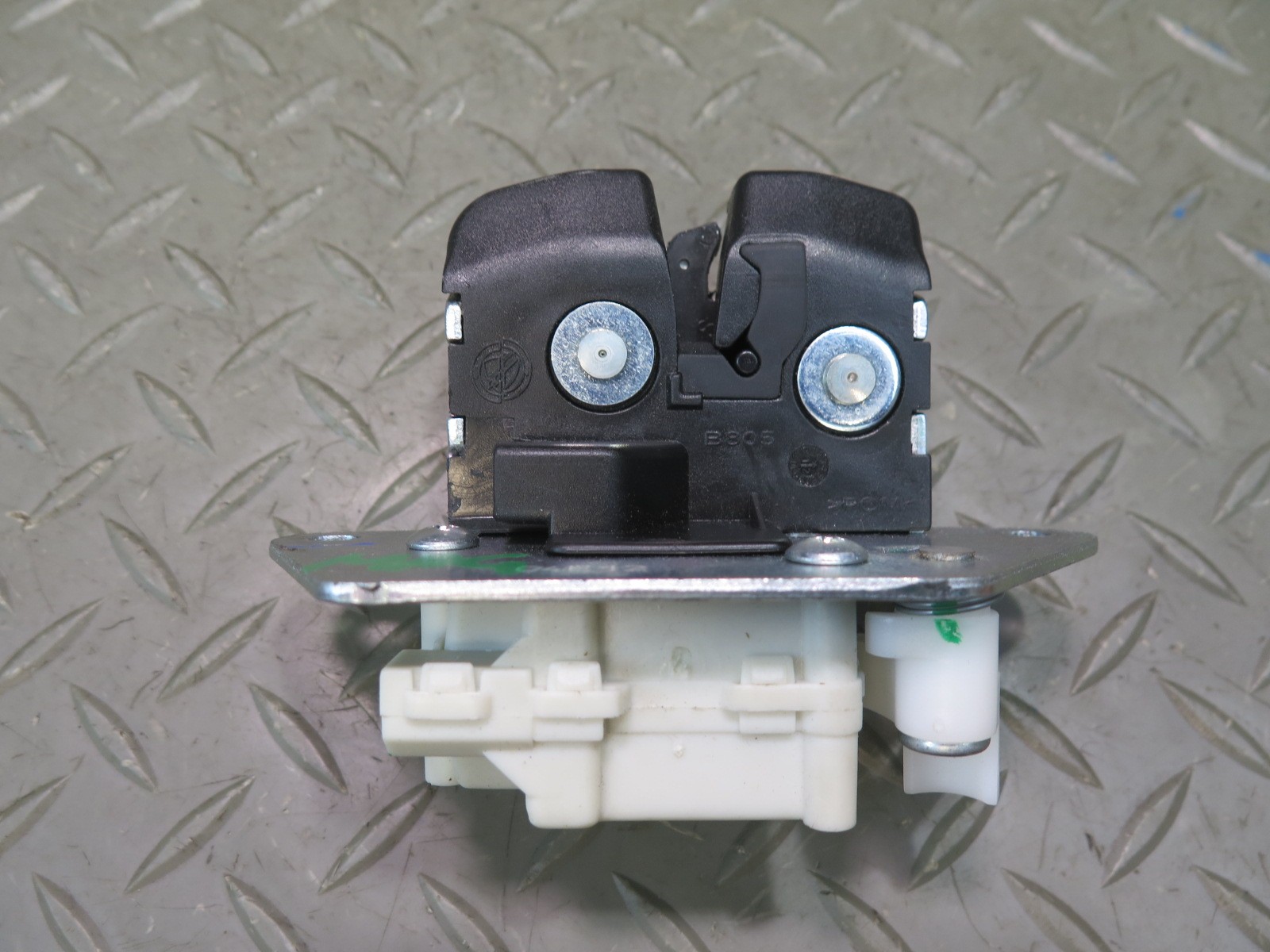 2008-2019 MASERATI GRANTURISMO M145 REAR TRUNK LID LOCK LATCH