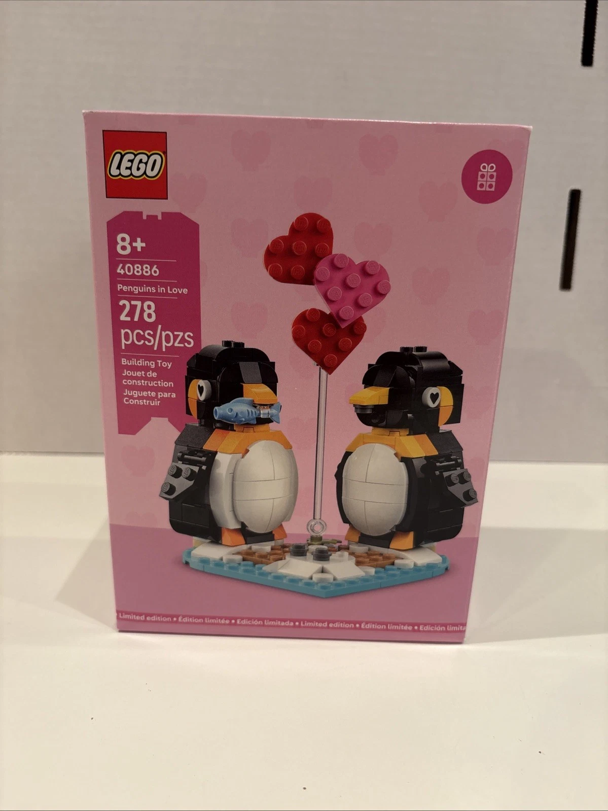 LEGO Penguins in Love Set # 40886 Limited Edition GWP 278pcs New Sealed