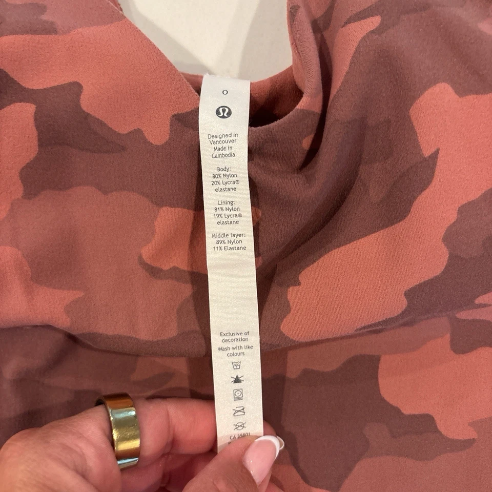 Camiseta sin mangas corta Lululemon Align negra, talla 0, sujetador deportivo de yoga gimnasio camuflaje Brier Rose Foto 2 de 3