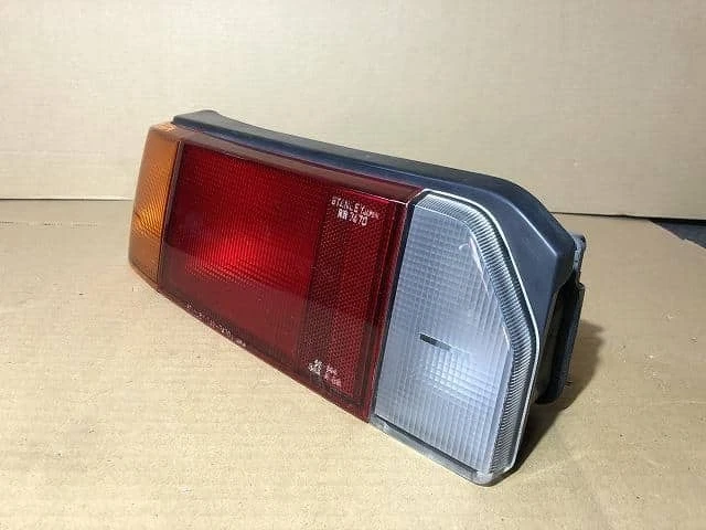 HONDA City 1986 E-GA1 Left Tail Light [Used] [PA64337049] - image 2 of 4