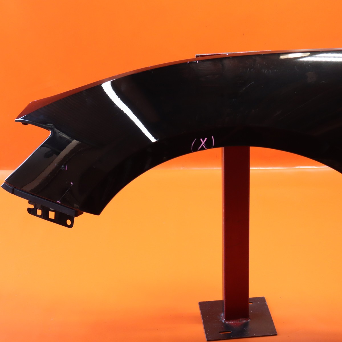 Maserati Ghibli 2014-2016 Left Fender P/N 673002041
