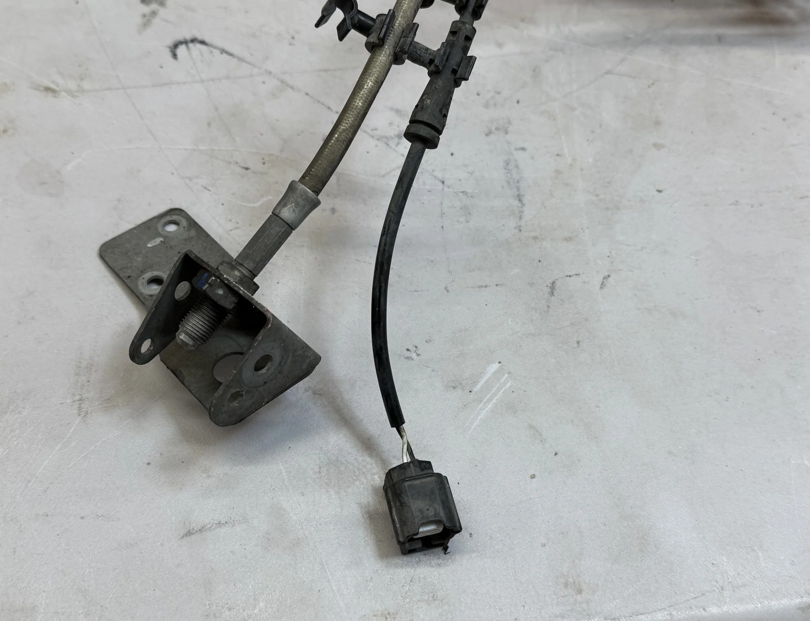 McLaren 570S 2016-2021 Front Left Brake caliper Orange P/N 11C0063CP