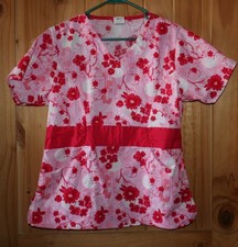 DICKIES Scrub Top Pockets FLORAL print Size: SMALL Bright PINK UNIQUE design