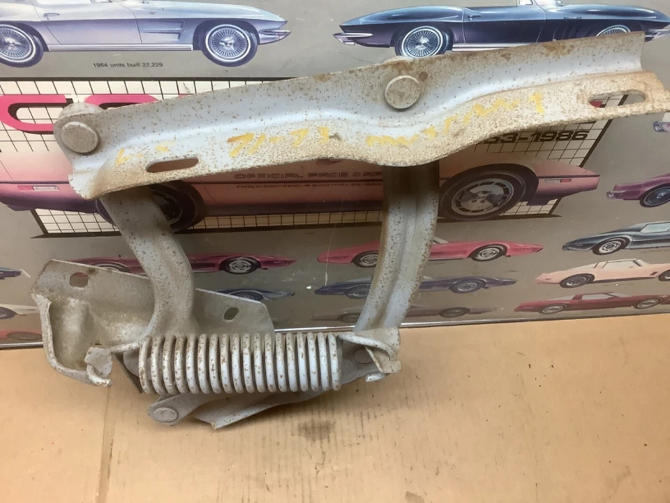 Ford Mustang Mercury Cougar 1971-1973 lado izquierdo del conductor capó bisagra DTE 1 28 2 Foto 4 de 4