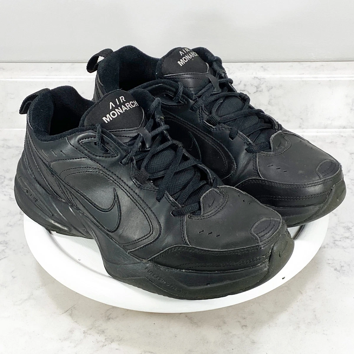Nike Air Monarch IV Mens Size US 8.5 EU 42 Black Leather Walking Training Shoes