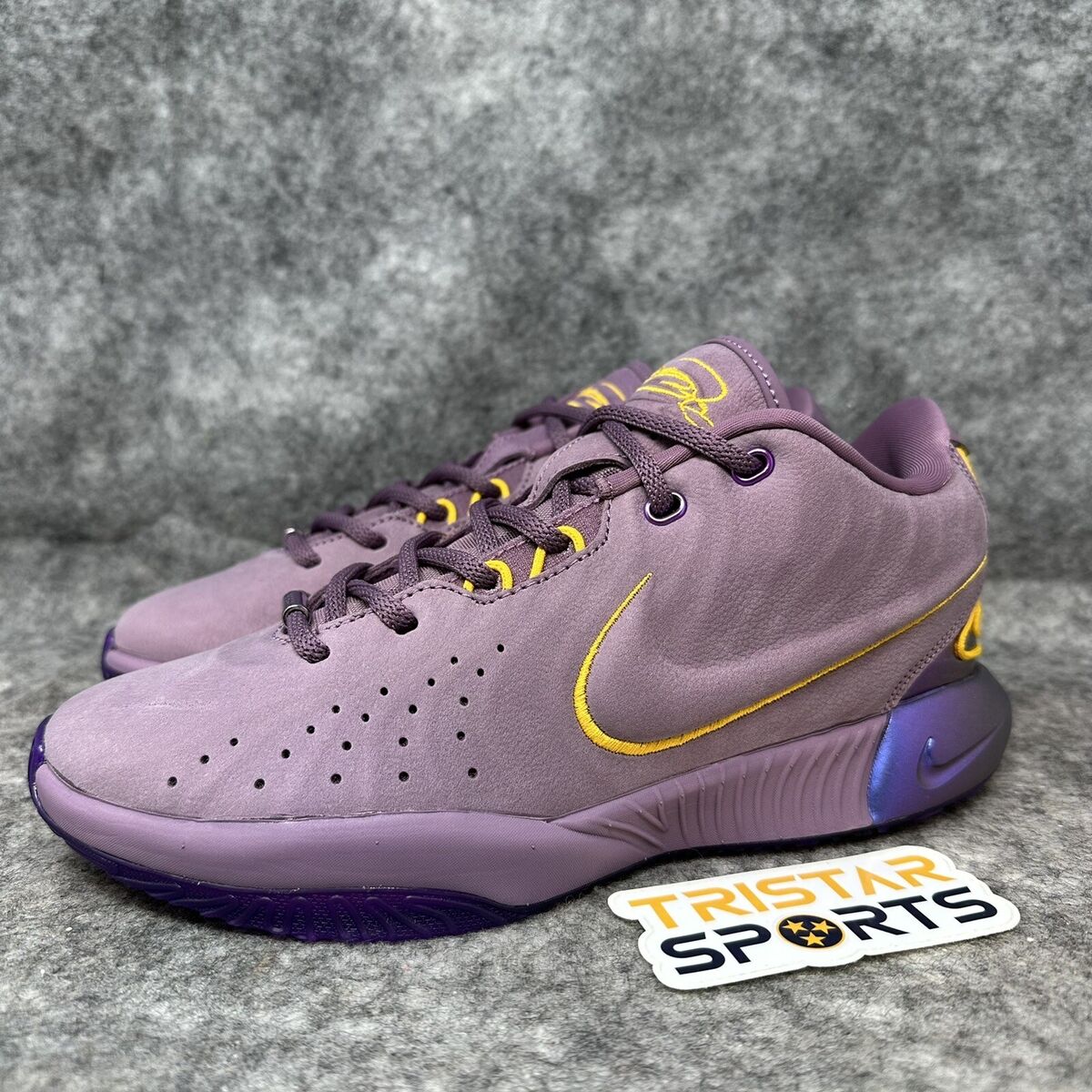 Nike Lebron XXI Basketball Shoes GS Size 6.5Y Violet Dust Nike Lebron XXI Basketball Shoes GS Size 6.5Y Violet Dust