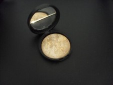 Laura Geller Baked Balance N BRIGHTEN MEDIUM COLOR CORRECTING MEDIUM 32 oz READ