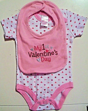 Baby Girl MY 1st VALENTINE'S DAY 2 pc Set Hearts Bodysuit  Bib Size 0-3 Month
