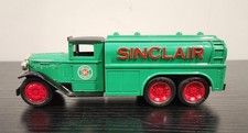 1992 Ertl Sinclair 1930 Diamond T Tanker Coin Bank 134 Scale 7670 Nm