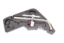 PORSCHE CAYENNE 9PA S 4.5 2003 RHD Radschraubenschlüssel und Schaumstoff 7L00212