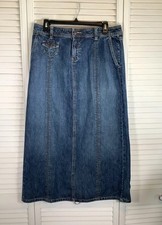 Old Navy Vintage Y2K Long Denim Maxi Skirt Size 8 Back Slit Medium Wash W Pocket