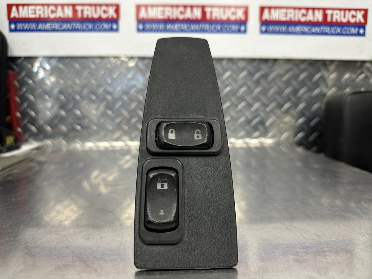 2018 Freightliner Coronado 122SD Door Electrical Switch 18