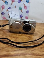 Olympus Camedia D-450 Zoom 3x 1.3 Megapixel Camera