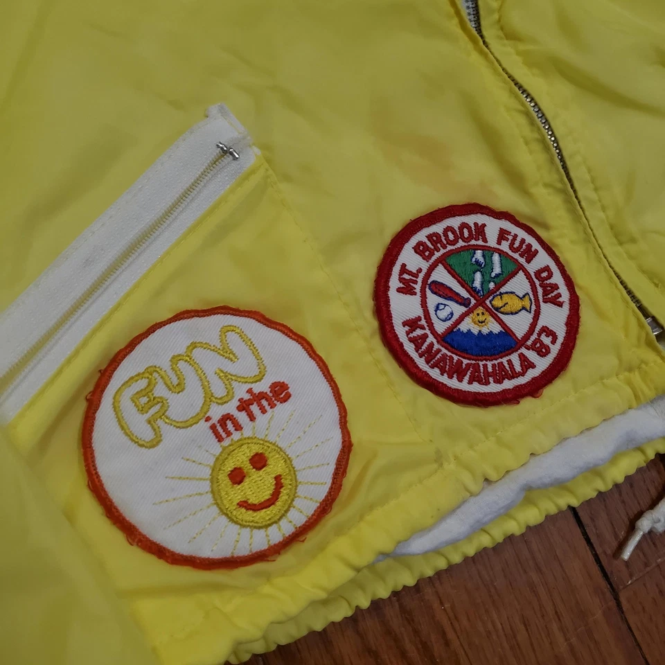 Chaqueta Samara Vintage Niñas Grande Amarilla Cortavientos Niñas Scouts Parches Cremallera Años 80 Foto 3 de 4