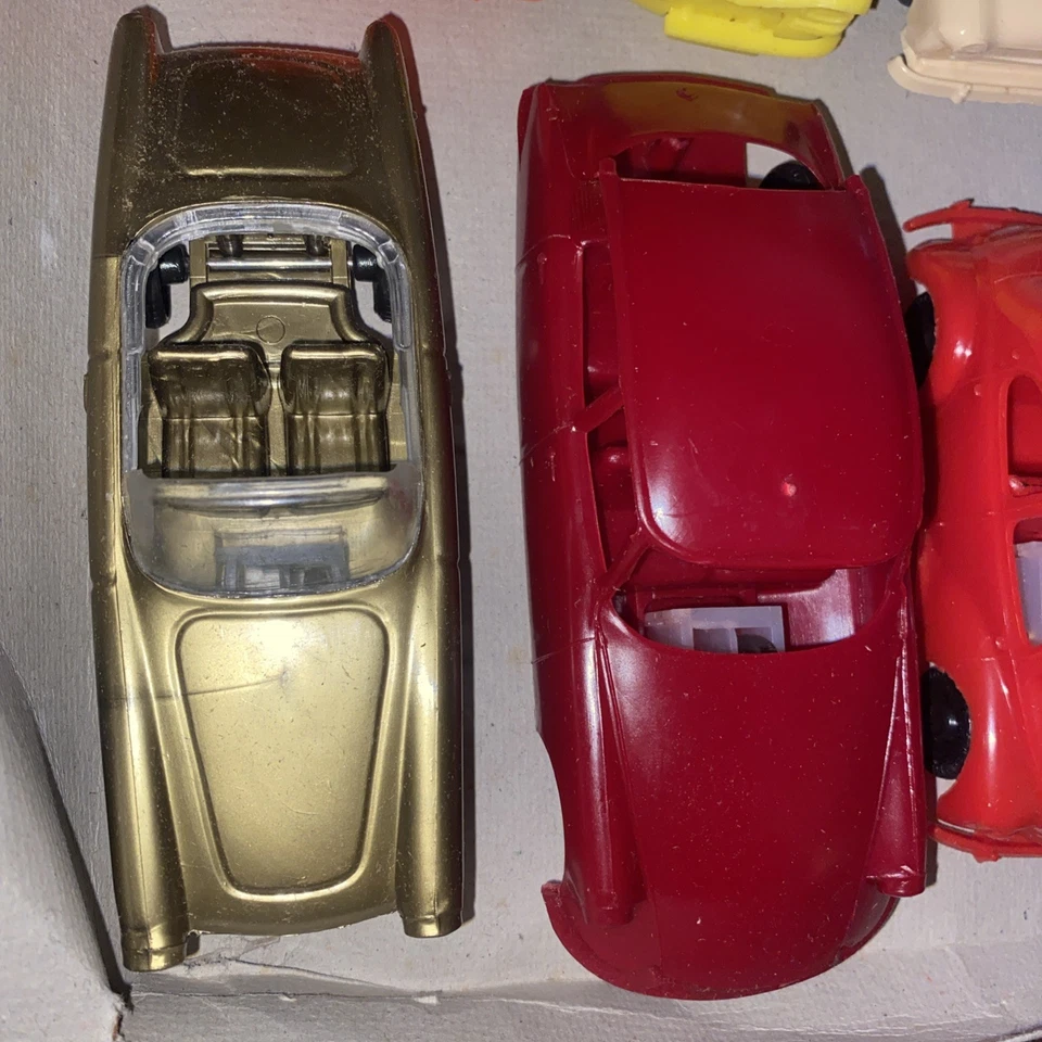 Lot De Miniature Plastique Clé à Friction- Citroën 2cv Simca …..Ech: 1/32-ttbe - Photo 2/4