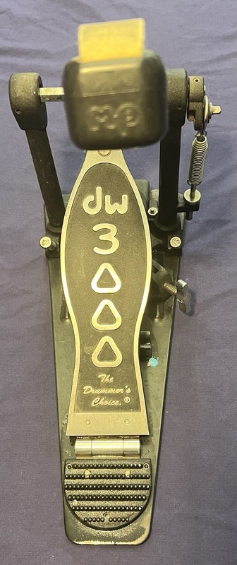 DW DWCP3000 3000 Series Single Bass Drum Pedal Chain Drive Series