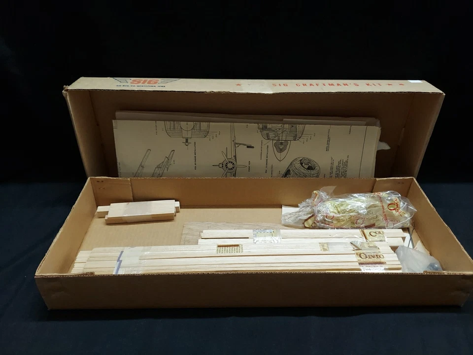 Tiger Of The German Luftwalle Focke Wulf "190 Plane Kit 26" WS Sig Craftman'sKit - Image 3 of 4