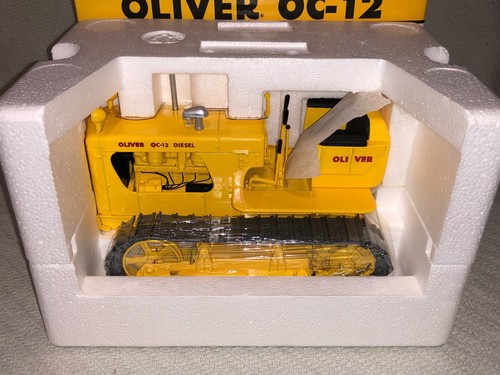 Brand New Oliver OC 12 Diesel Crawler 1/16 Diecast Replica Collectible Spec Cast - Picture 9 of 15