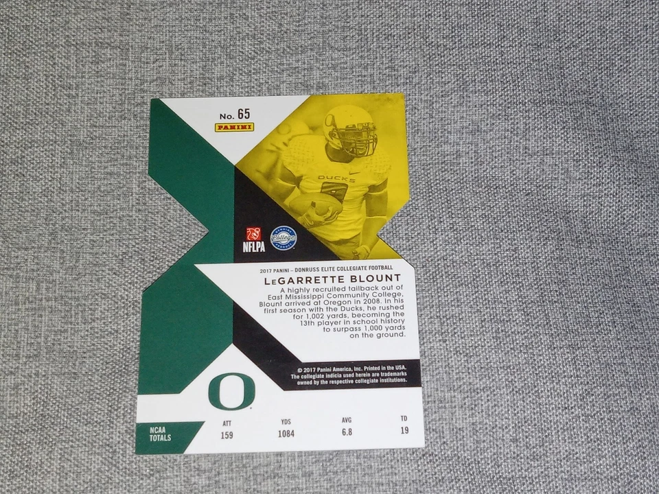 2017 Elite Status Purple Die-Cut #65 LeGarrette Blount #D 01/99 FIRST ONE MADE - Image 2 of 2