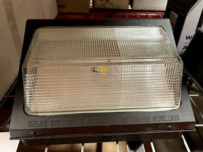 Lithonia Lighting Model TWR1 LED P2 50K MVOLT DDBTXD 28W Wall Pack Security L17
