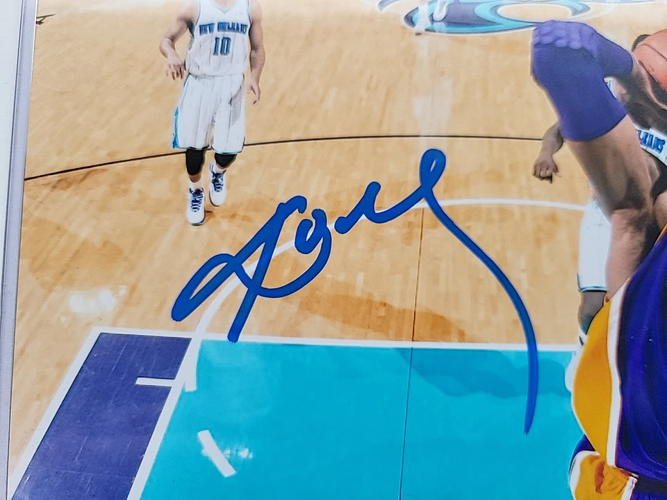 Uniforme Kobe Bryant #24 firmado a mano autografiado fotografía 8x10 con certificado de autenticidad Lakers Foto 2 de 4