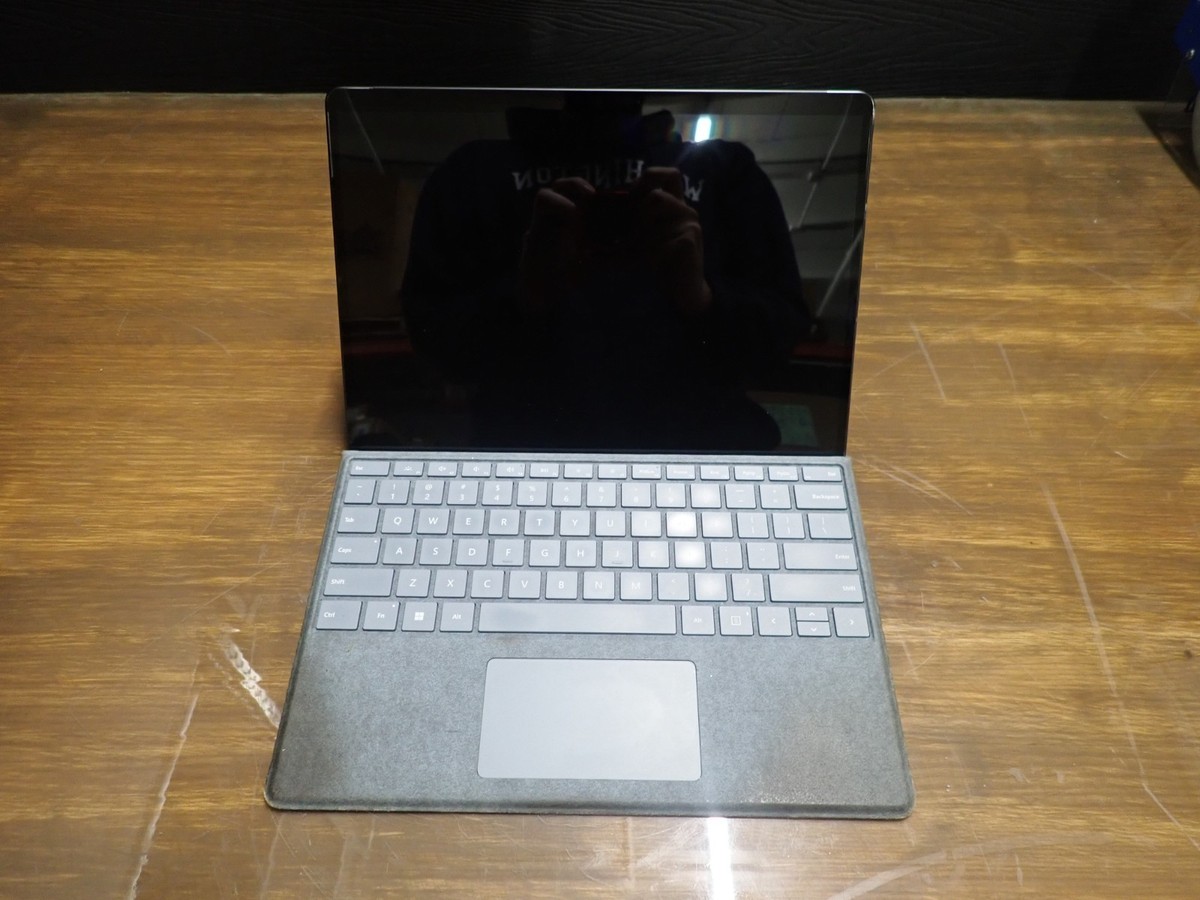 Microsoft Surface Pro 8 1983 i5-1145G7 - 16GB RAM - 256GB SSD