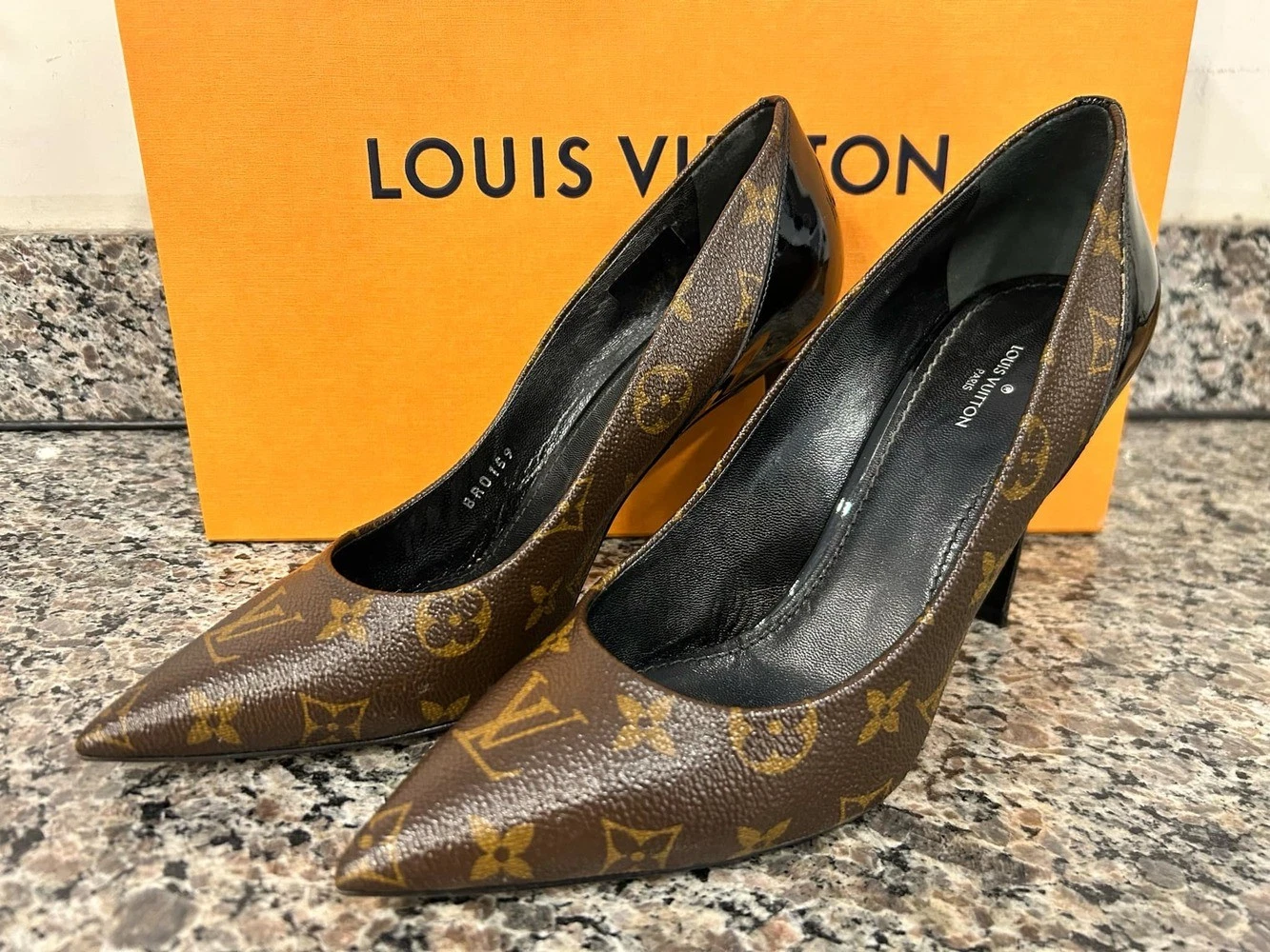 Louis Vuitton Cherie Monogram Heels Women's Size 40 SPB SAL (347159)