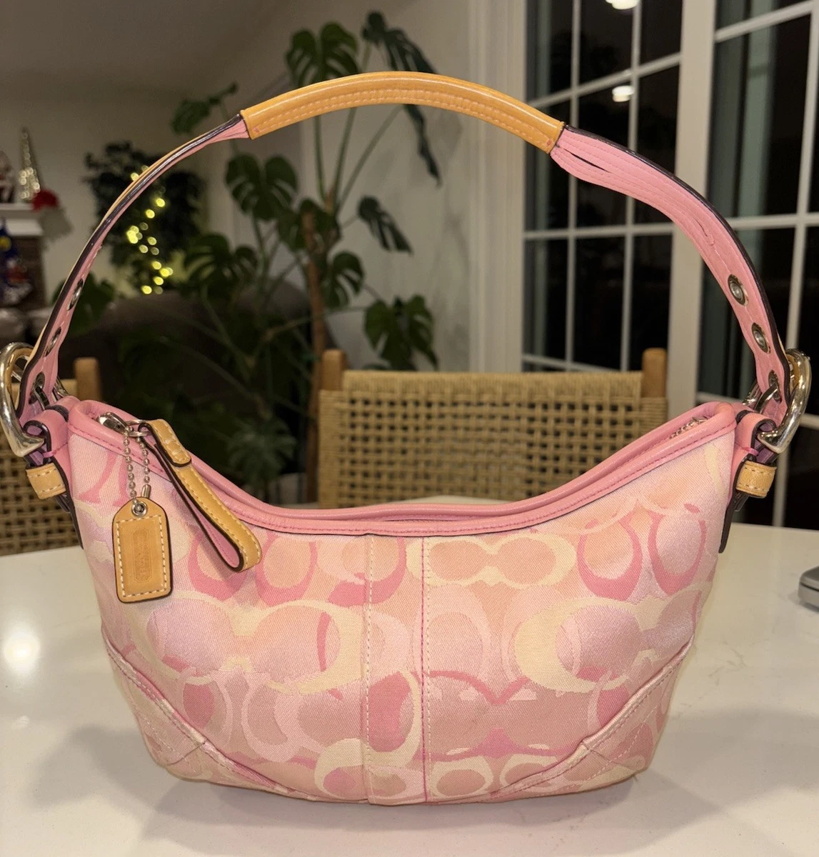 Coach ピンク ショルダーバッグ バッグ & ハンドバッグ 女性用 | eBay