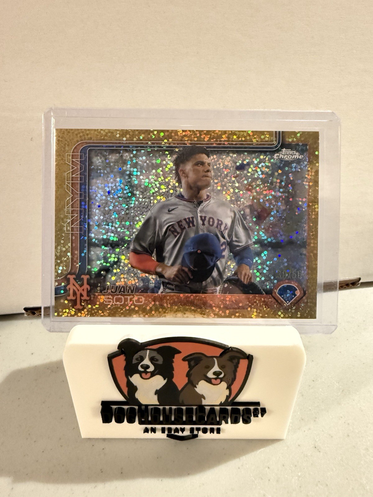 2025 Topps Chrome - Image Variation Juan Soto #200 Gold Speckle Refractor /50