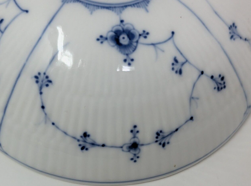 Royal Copenhagen Blue Fluted Plain Covered Vegetable Servish Dish 1870-1890 - Picture 7 of 20