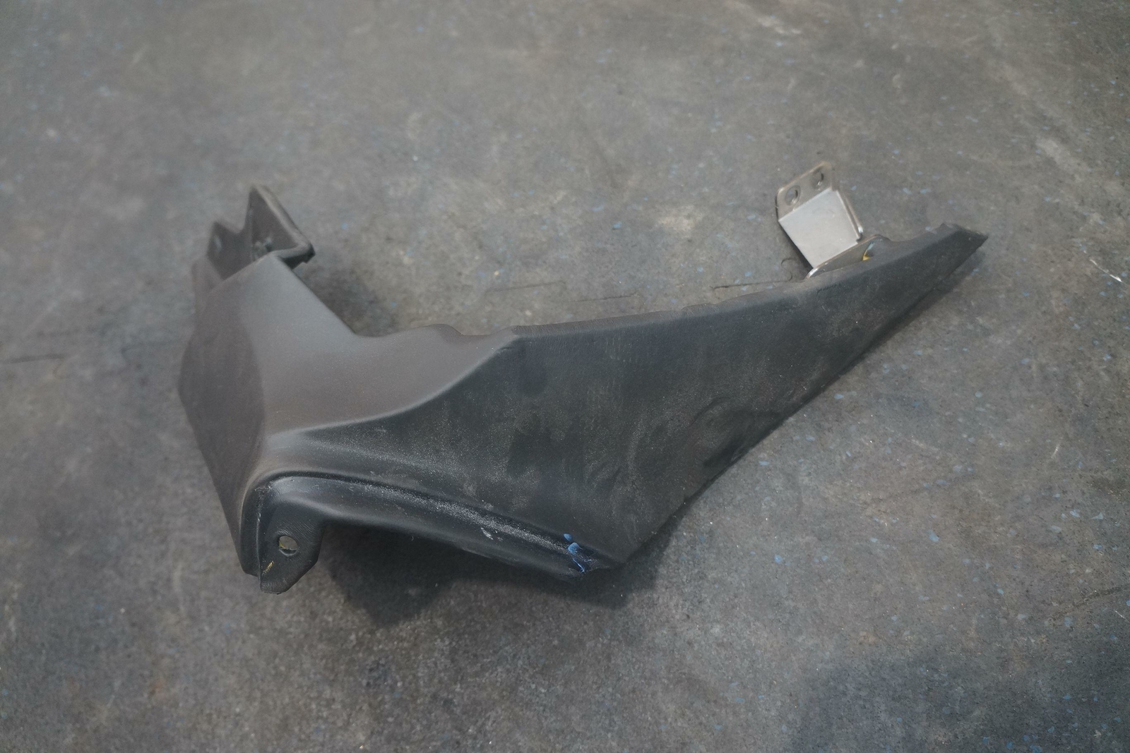 Right Lower Pillar Cover Trim Panel Black Leather 87752500 Ferrari 488 GTB 2016