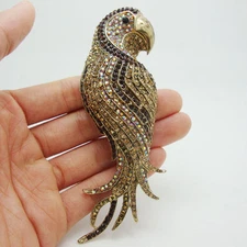 Vintege Style Parrot Bird Pendant Gold-Tone Brooch Pin Topaz Crystal Rhinestone