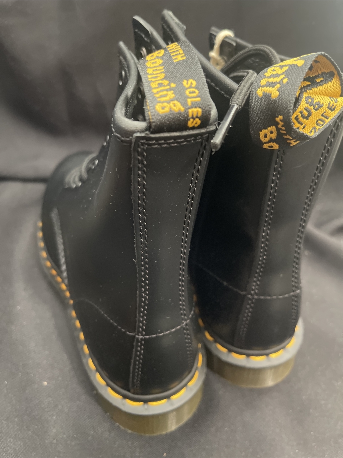 dr martens 1460w black