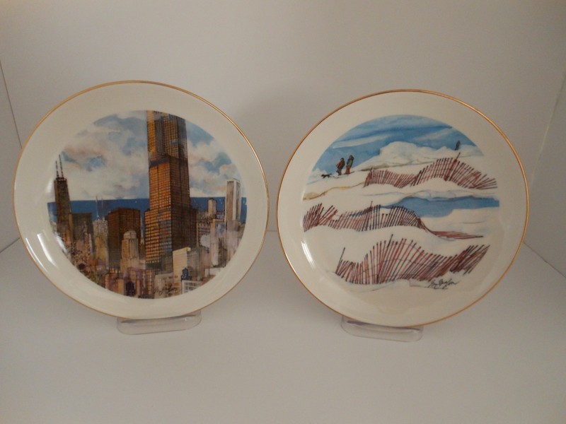 Pair of 1974 Franklin McMahon's Limited Edition Chicago Collection Plates
