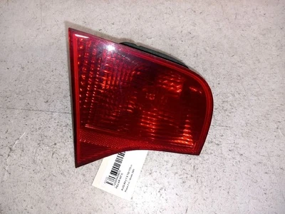 SUPPORT DE LAMPE FEU ARRIÈRE GAUCHE Audi A4 Avant (B6) 2005 8E5945093A - Photo 1/3