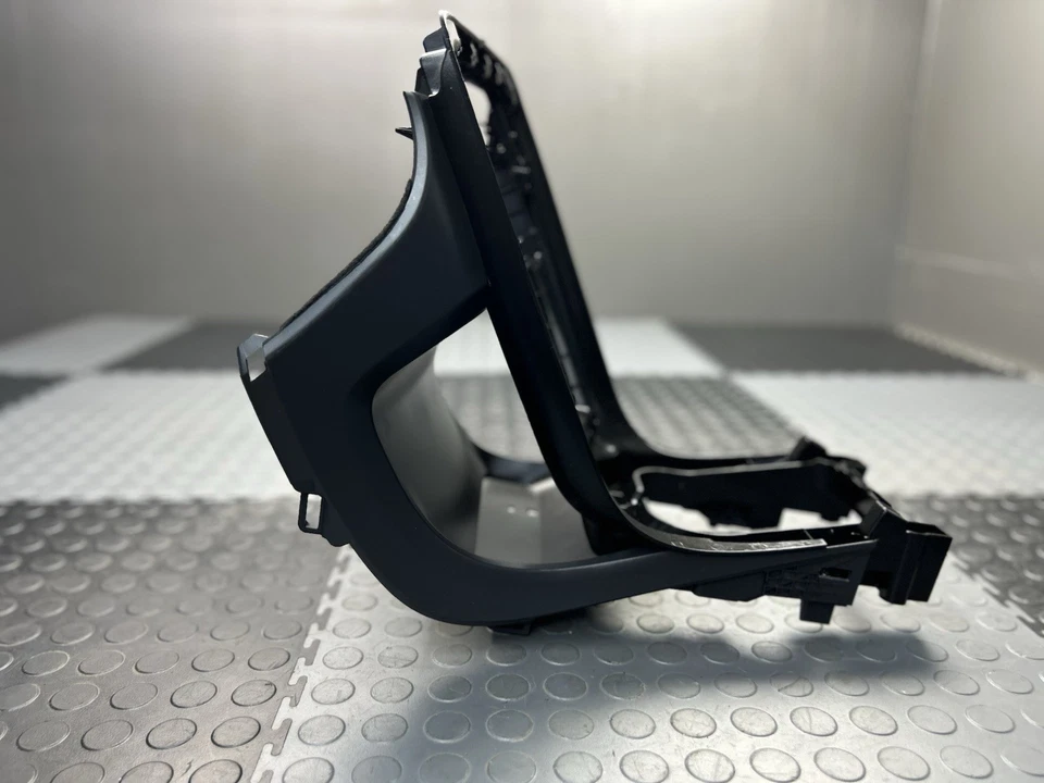 Volvo V60 2015-2018 consola central cubierta de moldura OEM Foto 4 de 4