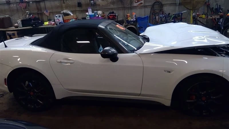 Compresor de aire acondicionado 124SPIDER 2019 5973491 Foto 2 de 4