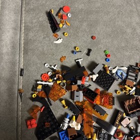 LEGO NEXO KNIGHTS: Jestro's Volcano Lair (70323) - INCOMPLETE