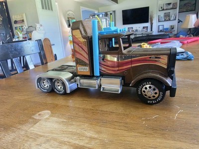 Custom Nylint  Freightliner Wheels And Tires Set