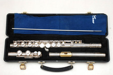 Liberty by Armstrong Gold Lip Flute in Original Case